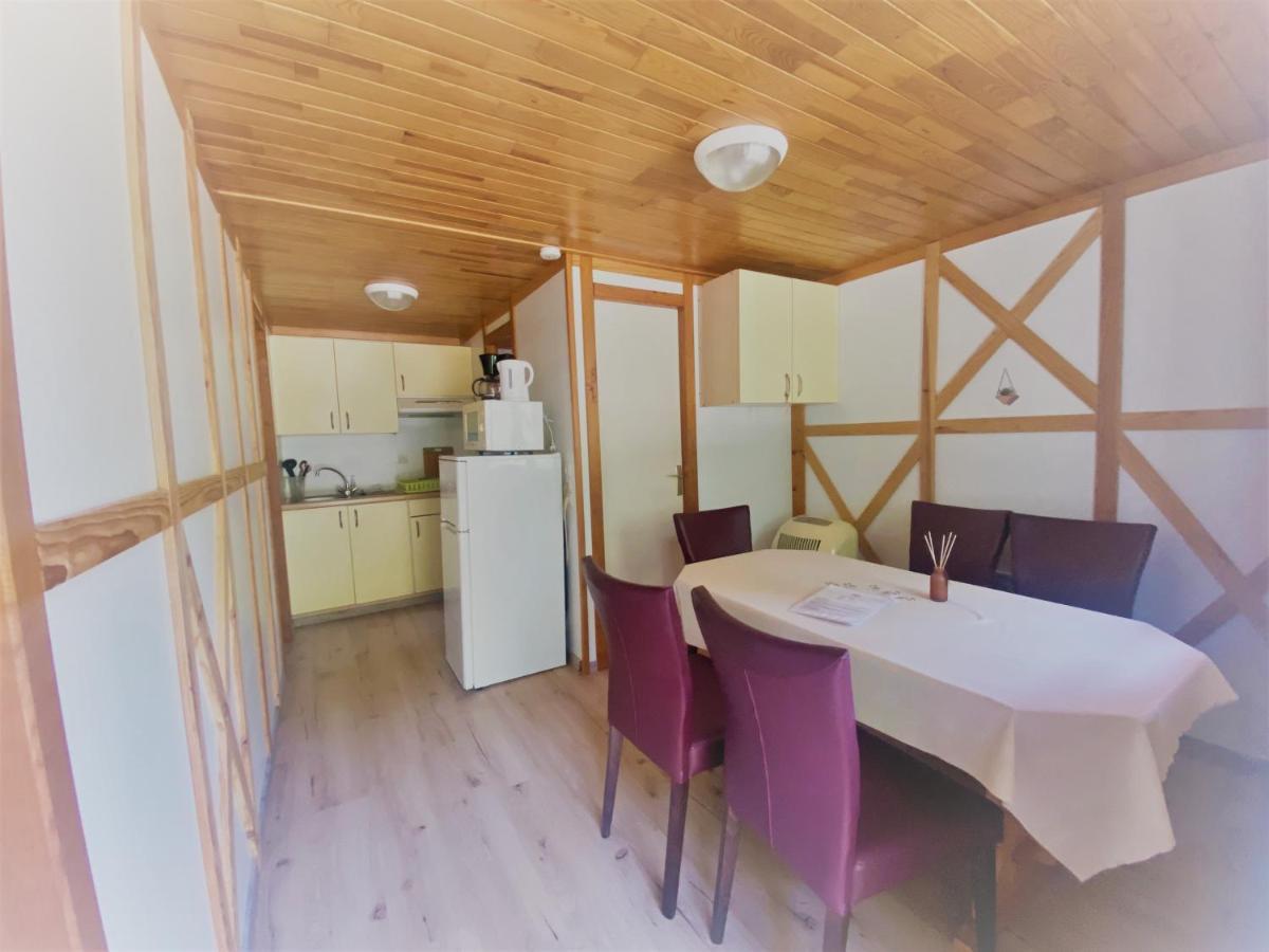 Camping familial les chalets d'Uza Esterno foto